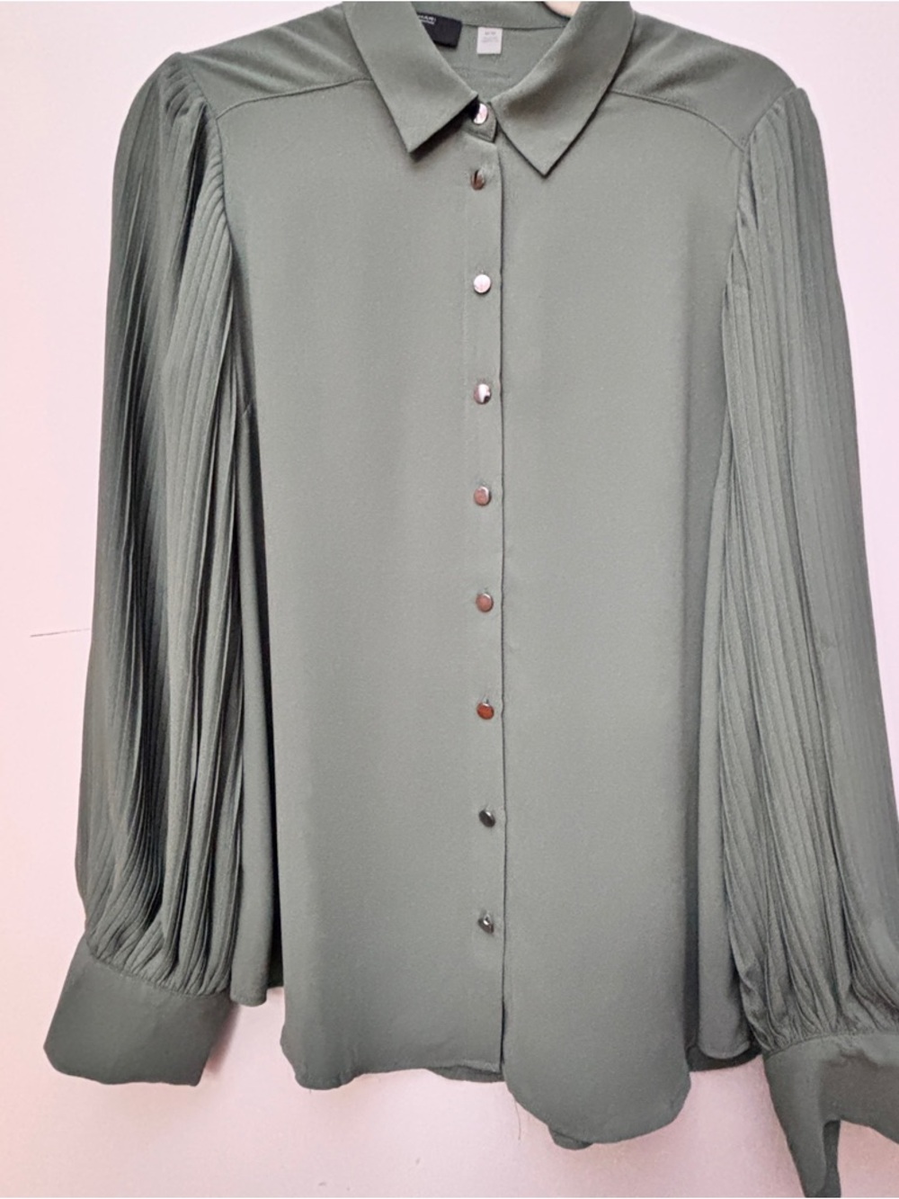 Tahari Olive Green Pleated-Sleeve Button Front Blouse